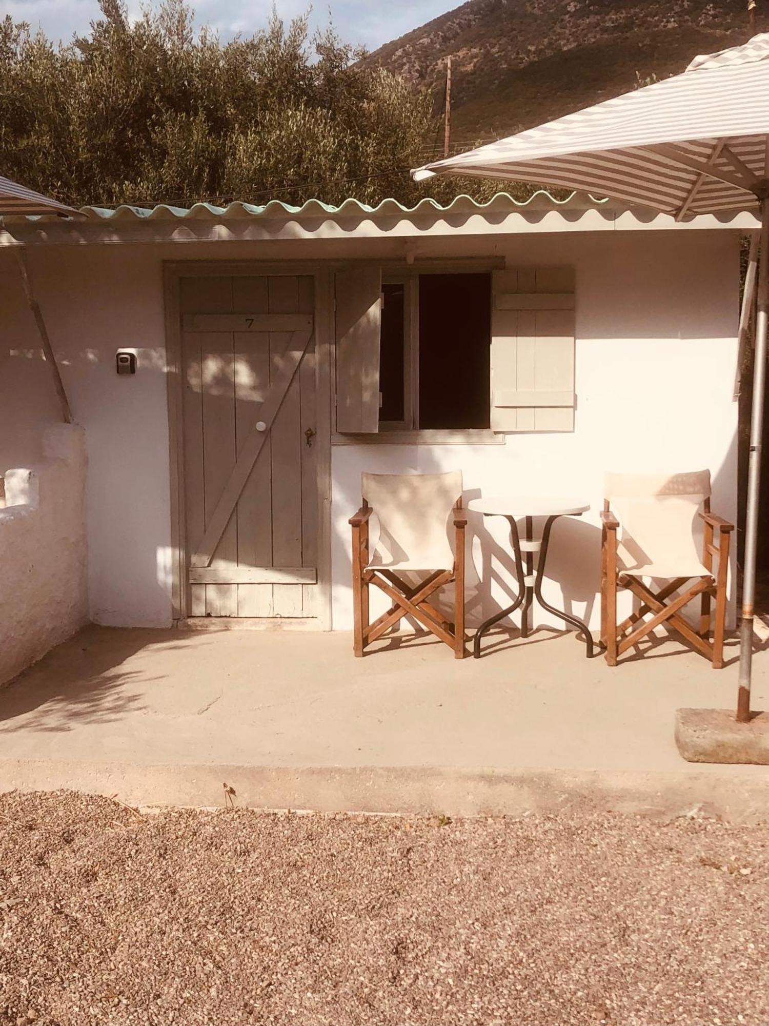 Barreira Beachfront 7 *